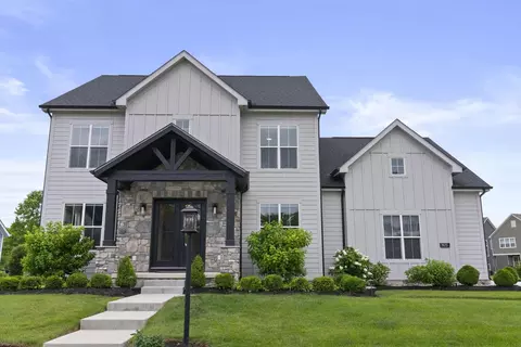 7675 Falcon Hill Ct, Plain City, OH 43064