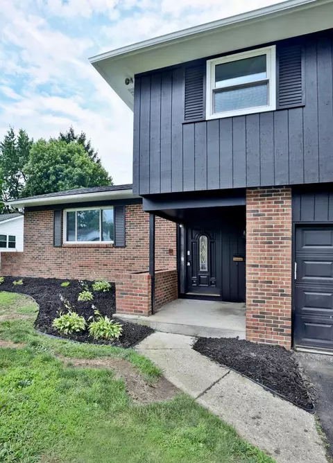 6909 Starfire Dr, Reynoldsburg, OH 43068