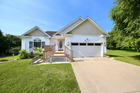 77 Grandway Ct, Howard, OH 43028