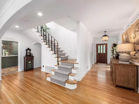 Entry Way - 2674 E Broad St, Bexley, OH 43209 photo 1 of 4