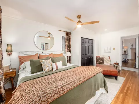Bedroom - 2674 E Broad St, Bexley, OH 43209 photo 2 of 10