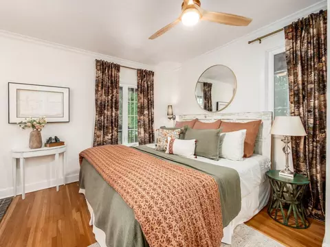 Bedroom - 2674 E Broad St, Bexley, OH 43209 photo 1 of 10
