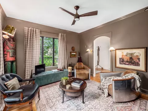 Living - 2674 E Broad St, Bexley, OH 43209 photo 1 of 9