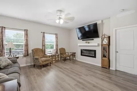 Living - 433 Sandburg Dr, Lithopolis, OH 43136 photo 1 of 1