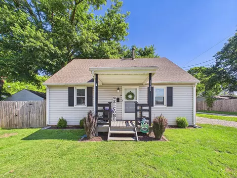 1121 Beacon St, Lancaster, OH 43130