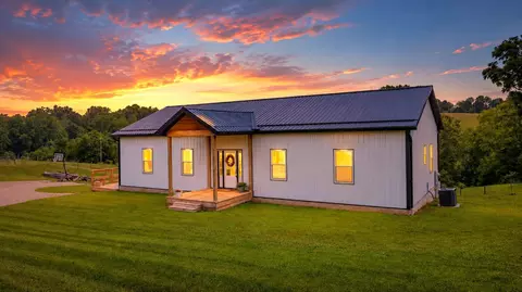 2244 N Parmiter Rd NE, Mcconnelsville, OH 43756