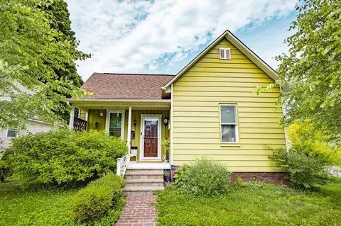 53 N Hampton St, West Jefferson, OH 43162
