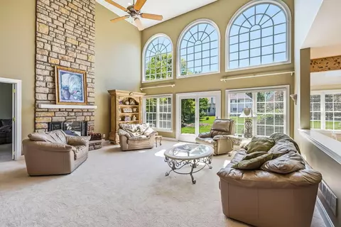 8226 Timber Mist Ct, Dublin, OH 43017