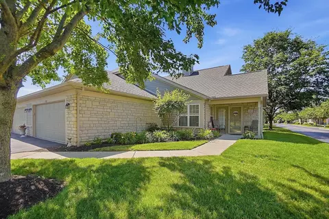 5382 Knotting Woods Dr, Westerville, OH 43081