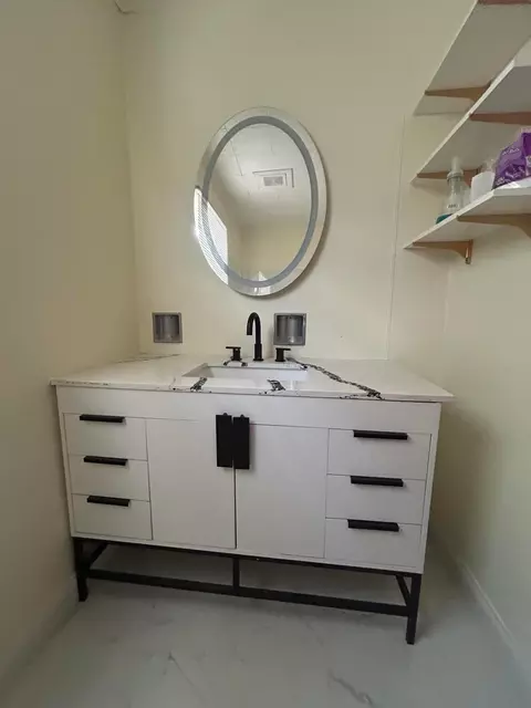 Bath - 329 E 12th Ave, Columbus, OH 43201 photo 2 of 3