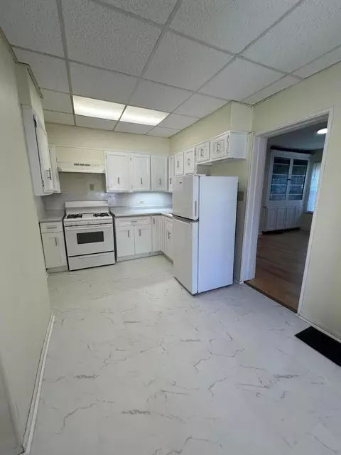 Kitchen - 329 E 12th Ave, Columbus, OH 43201 photo 1 of 1