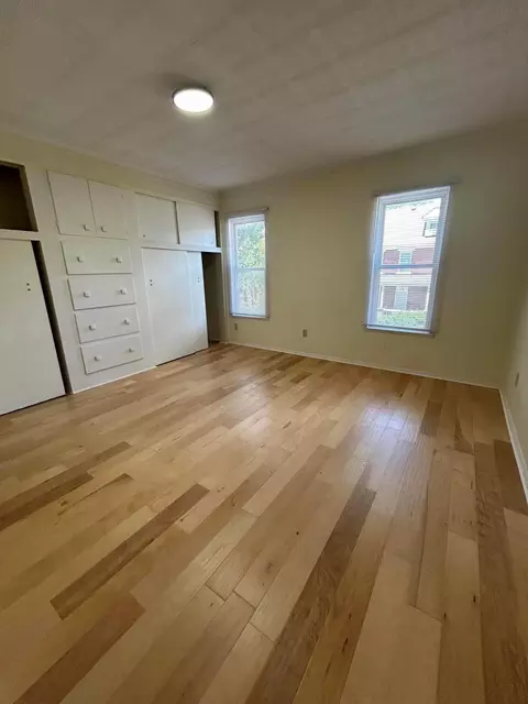 Bedroom - 329 E 12th Ave, Columbus, OH 43201 photo 3 of 4