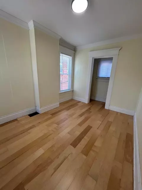 Bedroom - 329 E 12th Ave, Columbus, OH 43201 photo 4 of 4
