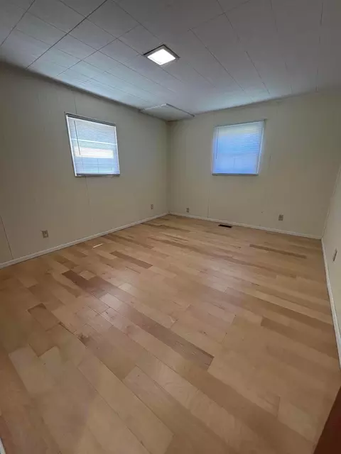 Bedroom - 329 E 12th Ave, Columbus, OH 43201 photo 1 of 4