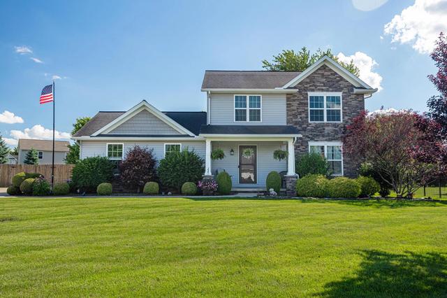 25 Fieldcrest Dr, Centerburg, OH 43011