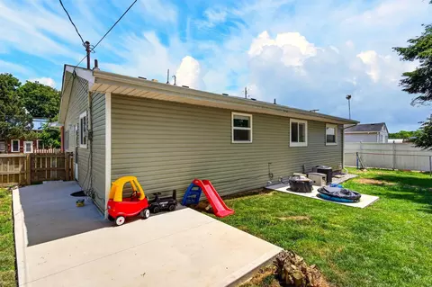 Exterior - 147 Nicholas Dr, Circleville, OH 43113 photo 7 of 8