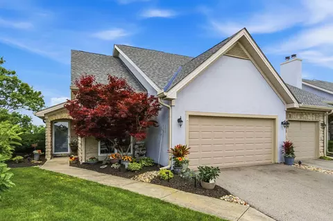 890 Village Dr, Delaware, OH 43015
