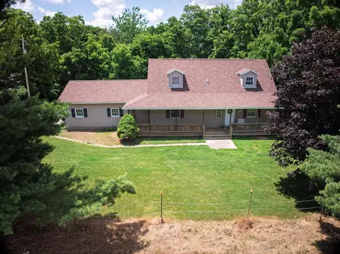 473 Davis Hill Rd, Frankfort, OH 45628