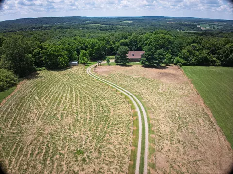 473 Davis Hill Rd, Frankfort, OH 45628