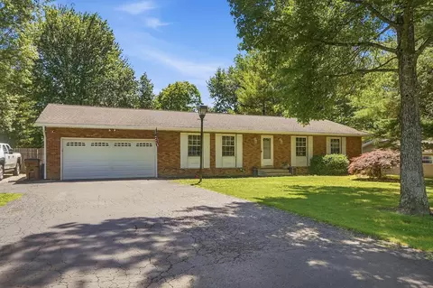 553 Hillgail Cir SW, Pataskala, OH 43062