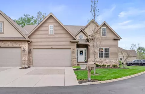 80 Brookehill Dr, Powell, OH 43065