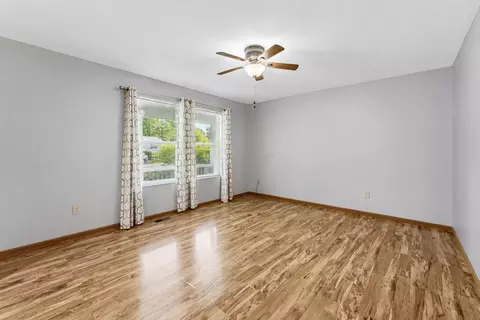 Living - 47 High St, Delaware, OH 43015 photo 2 of 2