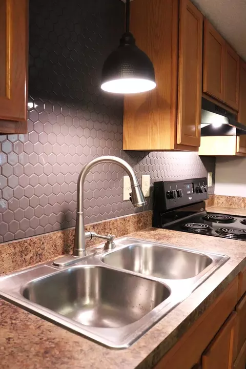 Kitchen - 47 High St, Delaware, OH 43015 photo 3 of 6