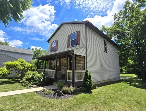 Exterior - 47 High St, Delaware, OH 43015 photo 9 of 10