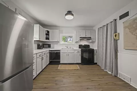 Kitchen - 237 Maple Dr, Columbus, OH 43228 photo 1 of 5