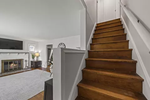 Entry Way - 237 Maple Dr, Columbus, OH 43228 photo 5 of 5