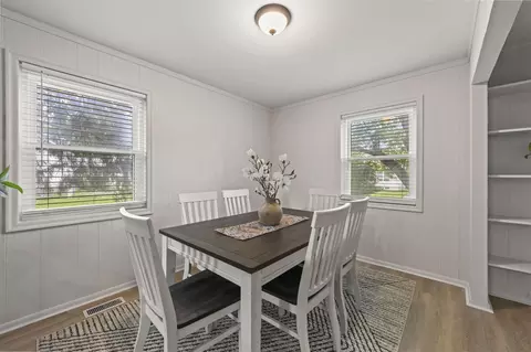 Dining - 237 Maple Dr, Columbus, OH 43228 photo 2 of 3