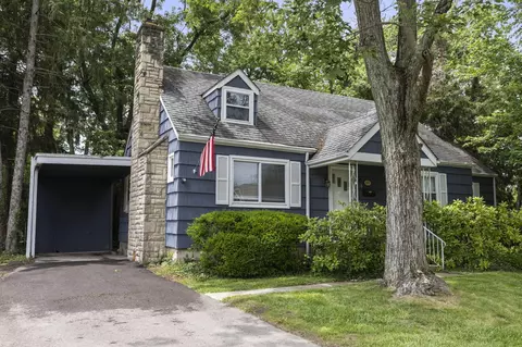 Exterior - 237 Maple Dr, Columbus, OH 43228 photo 2 of 20