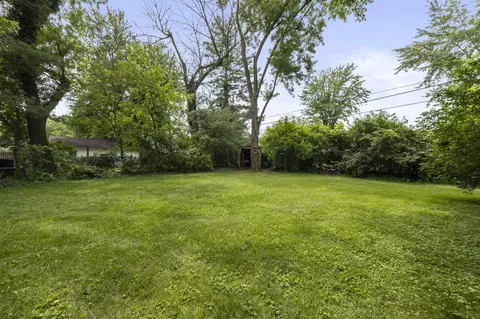 Exterior - 237 Maple Dr, Columbus, OH 43228 photo 18 of 20