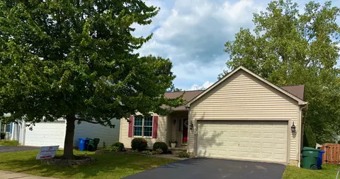 354 Holly Grove Rd, Lewis Center, OH 43035