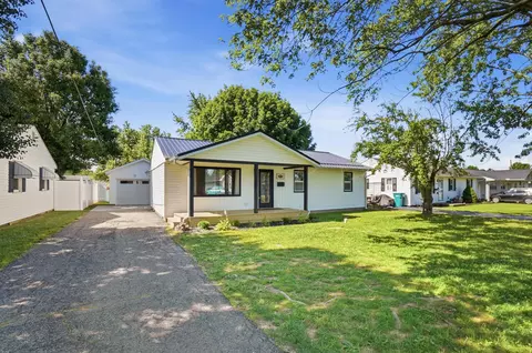 1219 Vanderbilt Dr, Washington Court House, OH 43160