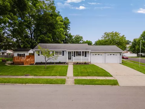 1705 Carl Dr, Lancaster, OH 43130