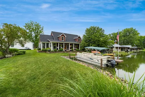 10230 Canoe Ln, Thornville, OH 43076