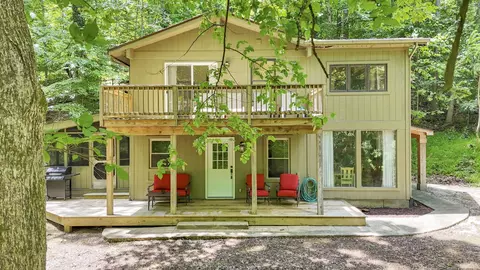 1765 Mohican Ct, Sugar Grove, OH 43155