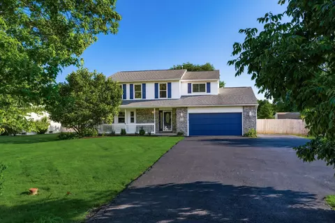 73 Jefferson Ridge Dr, Pataskala, OH 43062