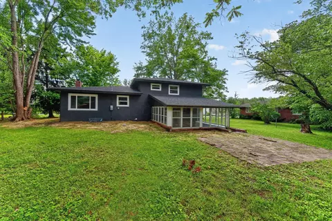 Exterior - 218 Blacks Rd SW, Pataskala, OH 43062 photo 4 of 5