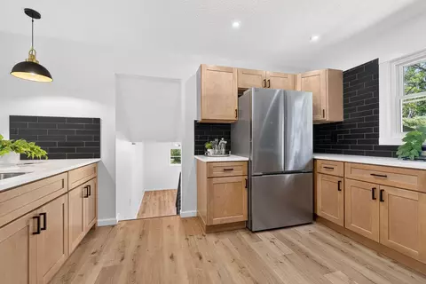 Kitchen - 218 Blacks Rd SW, Pataskala, OH 43062 photo 2 of 5
