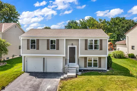 5869 Nike Dr, Hilliard, OH 43026