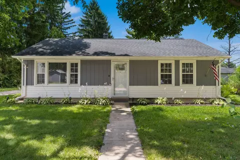 131 Walnut St, Groveport, OH 43125