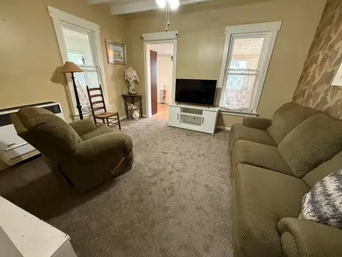 Living - 5 1st Ave, Lancaster, OH 43130 photo 4 of 4