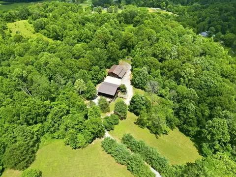 View/Area - 2611 Eckert Rd SE, Lancaster, OH 43130 photo 6 of 7