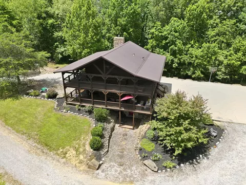 Exterior - 2611 Eckert Rd SE, Lancaster, OH 43130 photo 1 of 22