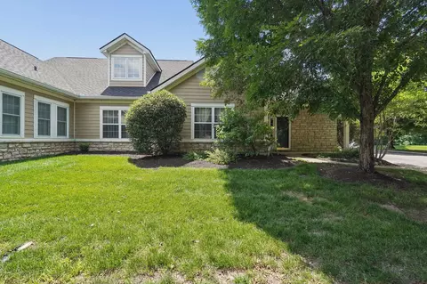 8004 Flint Run Pl #15, Columbus, OH 43235