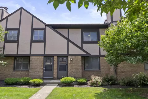 5376 Tartan Ln #32, Columbus, OH 43235