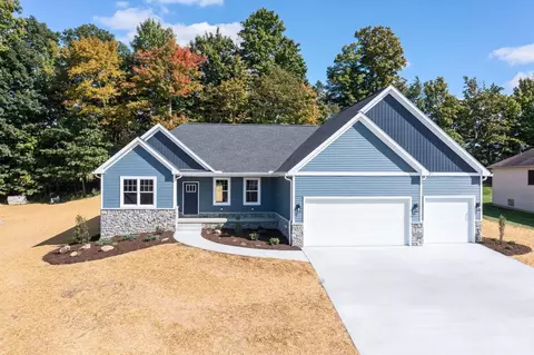 2745 Hickory Ct, Lexington, OH 44904
