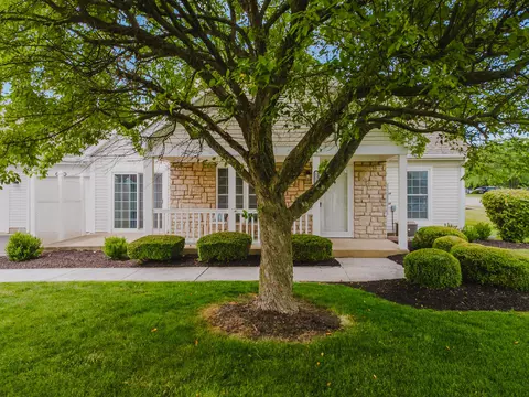 1237 Dunhurst St, Circleville, OH 43113